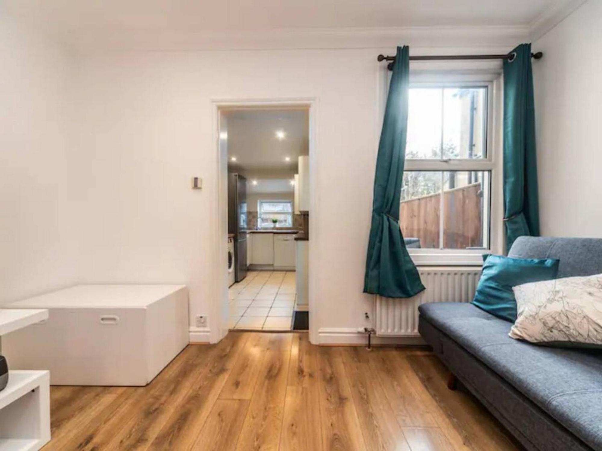 Charming Period Near Surbiton With Garden Vakantiehuis *