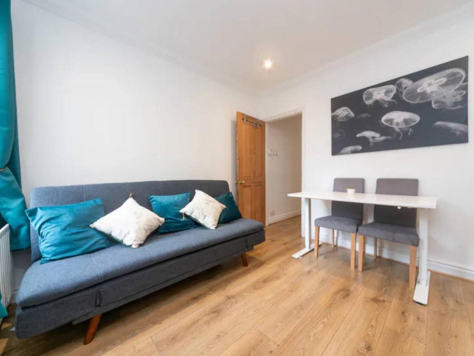 Ferienhaus Charming Period Near Surbiton With Garden *